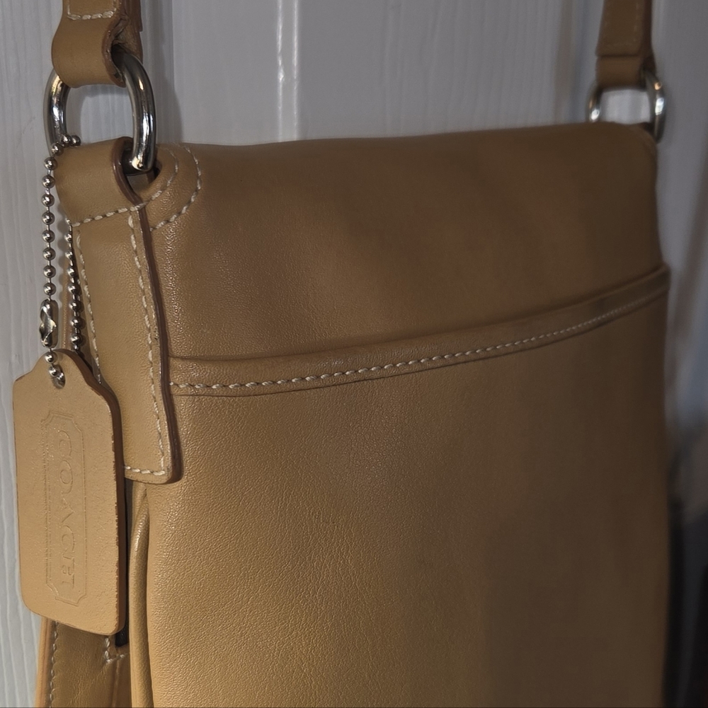 Coach Legacy Slim Vintage Glove Tanned Leather Flap Crossbody -#L33-9592 - Picture 5 of 17